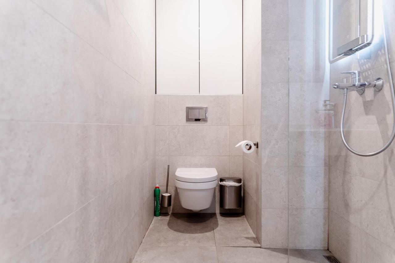 Dream Stay - Modern Apartments In City Centre Reval Esterno foto